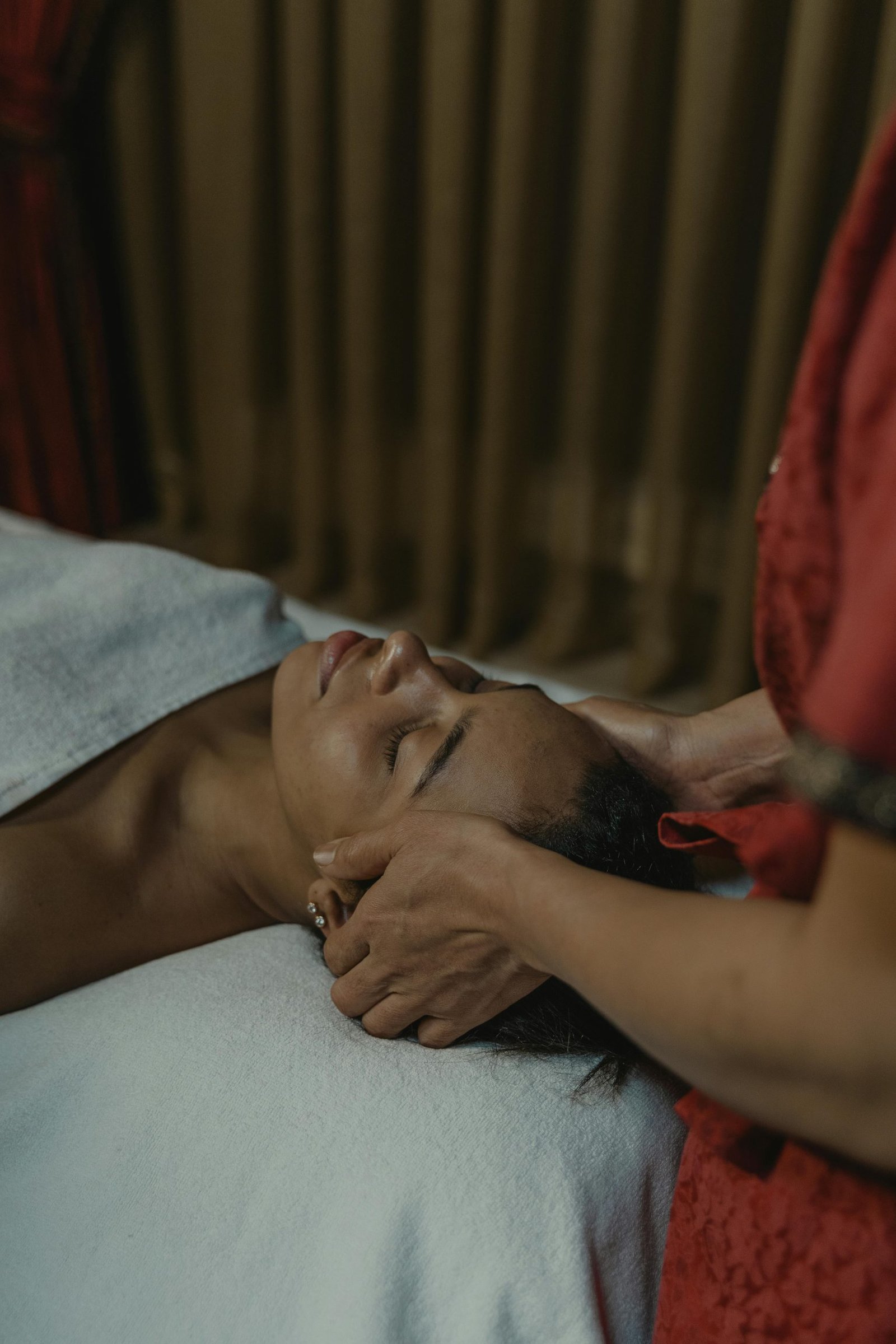 head massage scaled